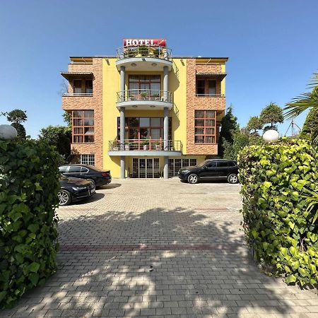 Edisem Hotel Mezez Екстериор снимка
